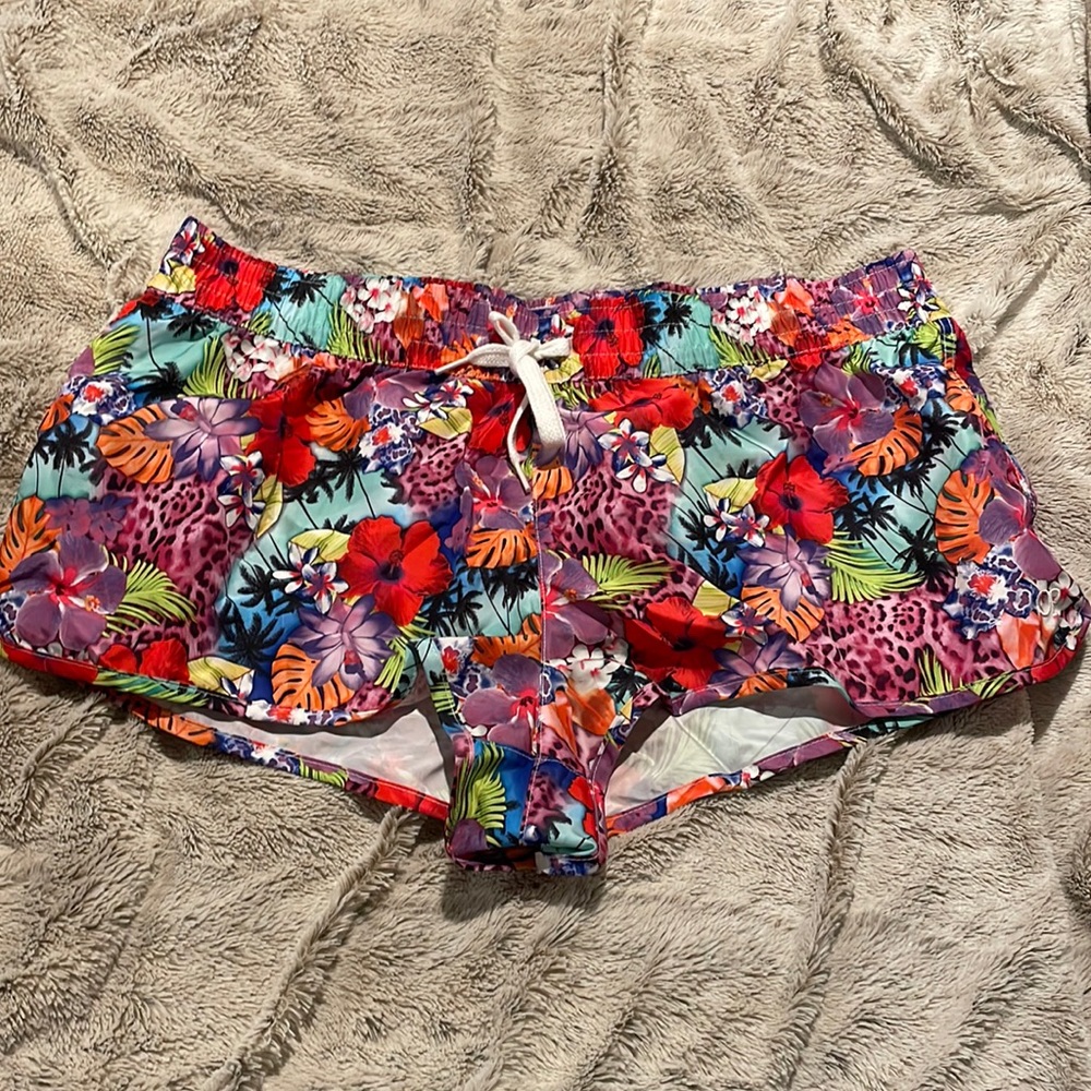 OP colorful floral shorts